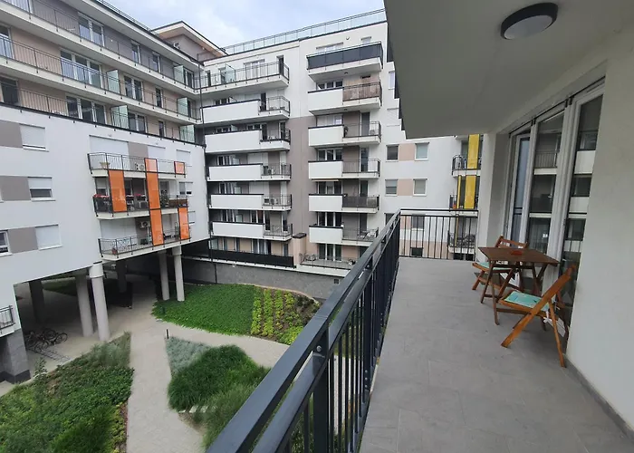 Park West Apartment - Free Parking